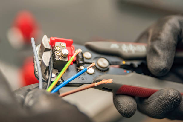 Best Affordable Emergency Electrician  in Blakely, PA